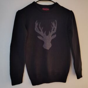 Boys Black Crewneck Sweater With Grey Deer Size 10/12.
